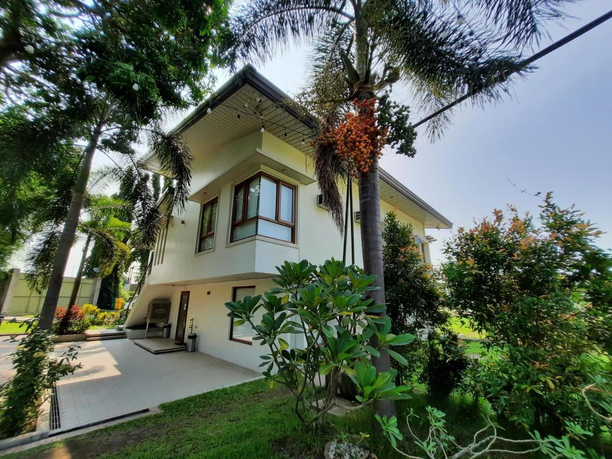 Estancia De Lorenzo Tarlac Exterior foto